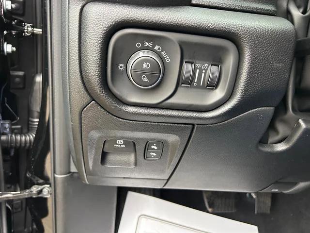 2026 Ram 1500 Laramie Crew Cab 4x4 5'7" Box