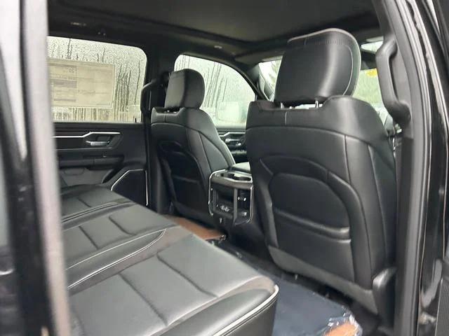 2026 Ram 1500 Laramie Crew Cab 4x4 5'7" Box