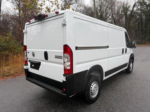 2026 Ram ProMaster Cargo Van Tradesman Low Roof 136" WB w/Pass Seat