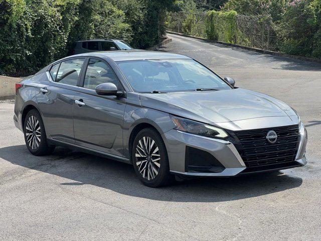 2023 Nissan Altima SV FWD