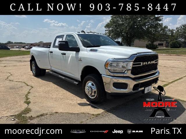2024 RAM 3500 Tradesman Crew Cab 4x4 8 Box