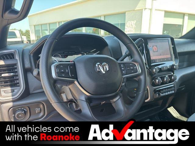 2026 RAM Ram 5500 Chassis Cab RAM 5500 TRADESMAN CHASSIS CREW CAB 4X4 84 CA 2026 RAM Ram 5500 Chassis Cab RAM 5500 TRADESMAN CHASSIS CREW CAB 4X4 84 CA