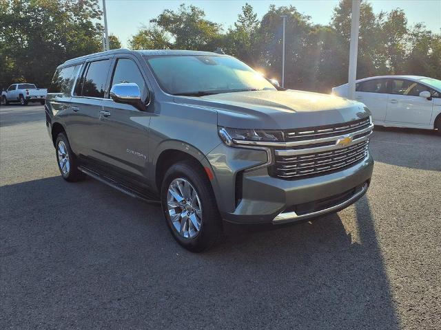 2023 Chevrolet Suburban 4WD Premier