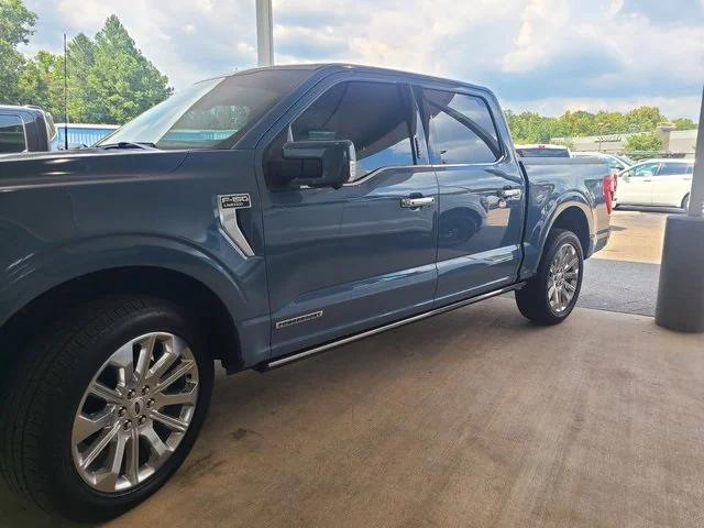2023 Ford F-150 XLT 2023 Ford F-150 XLT