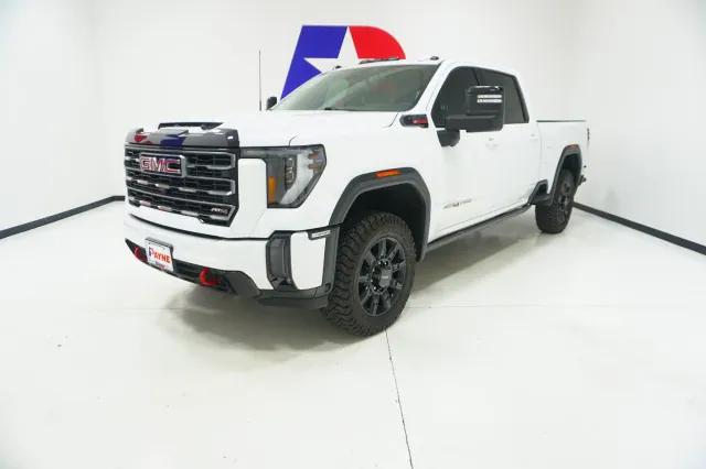 2024 GMC Sierra 2500HD 4WD Crew Cab Standard Bed AT4