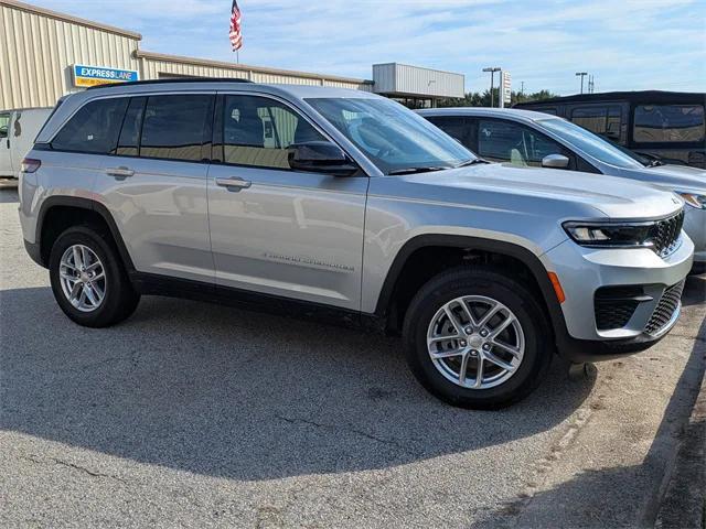 2025 Jeep Grand Cherokee Laredo X 4x2
