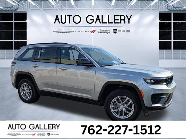 2025 Jeep Grand Cherokee Laredo X 4x2