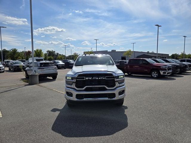 2026 RAM Ram 3500 RAM 3500 TRADESMAN CREW CAB 4X4 8 BOX