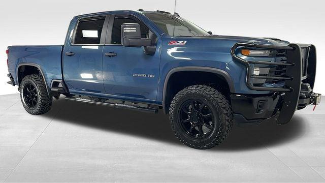 2025 Chevrolet Silverado 2500HD 4WD Crew Cab Standard Bed Custom