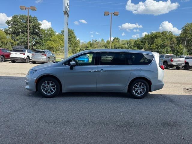 2022 Chrysler Voyager LX 2022 Chrysler Voyager LX