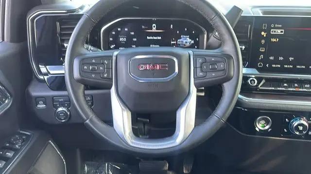 2024 GMC Sierra 1500 4WD Crew Cab Short Box SLT