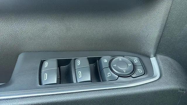 2024 GMC Sierra 1500 4WD Crew Cab Short Box SLT