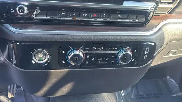 2024 GMC Sierra 1500 4WD Crew Cab Short Box SLT