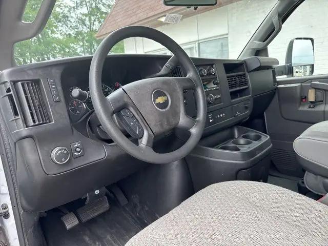 2025 Chevrolet Express Cutaway Work Van