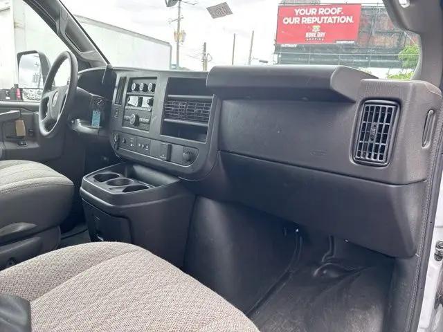 2025 Chevrolet Express Cutaway Work Van