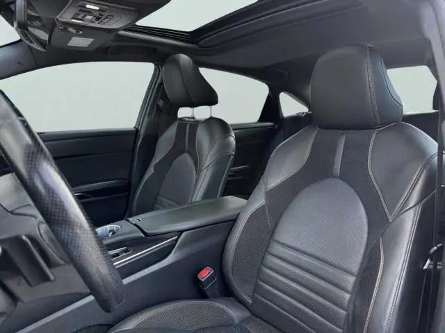 2019 Toyota Avalon XLE