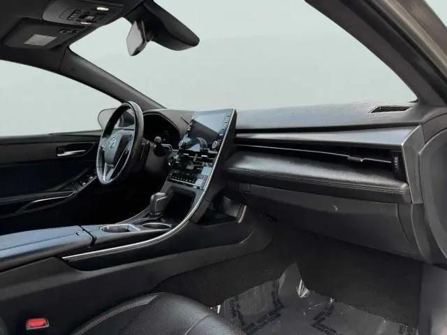 2019 Toyota Avalon XLE