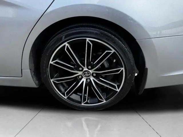 2019 Toyota Avalon XLE