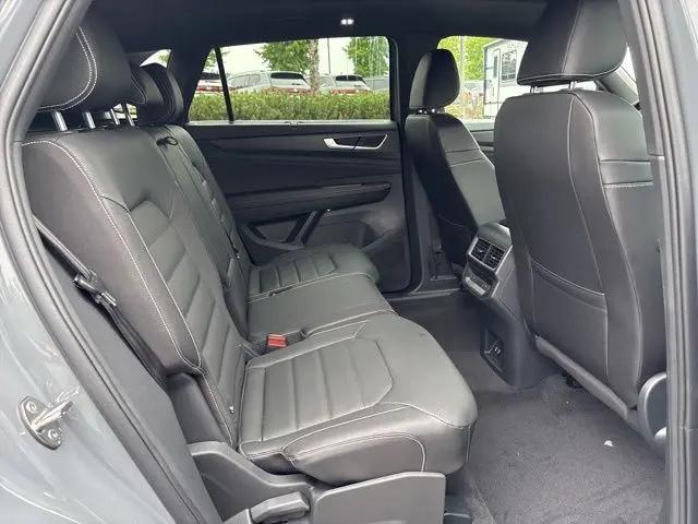 2026 Volkswagen Atlas Cross Sport SEL