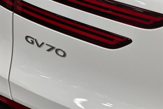 2026 Genesis GV70 2.5T Advanced