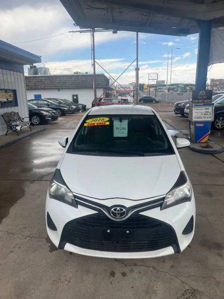 2016 Toyota Yaris LE