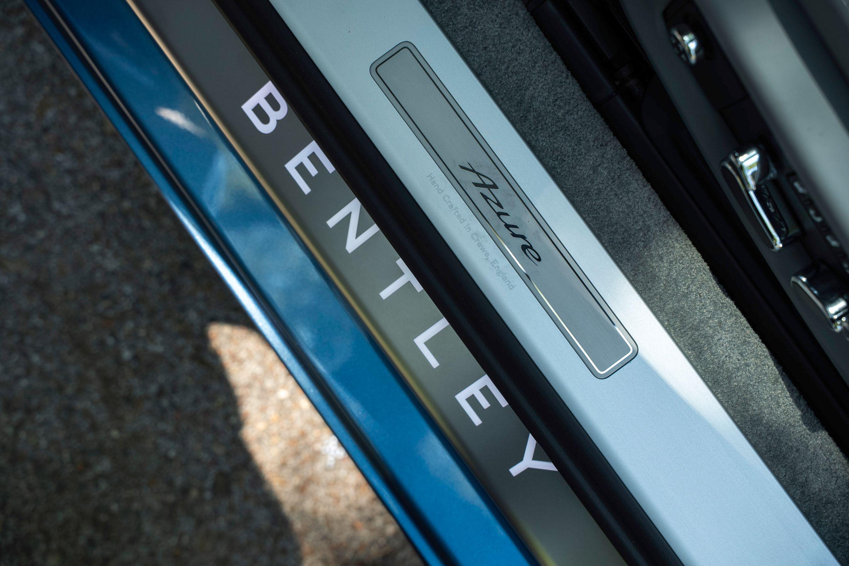 2026 Bentley Continental GTC Azure - Photo 18
