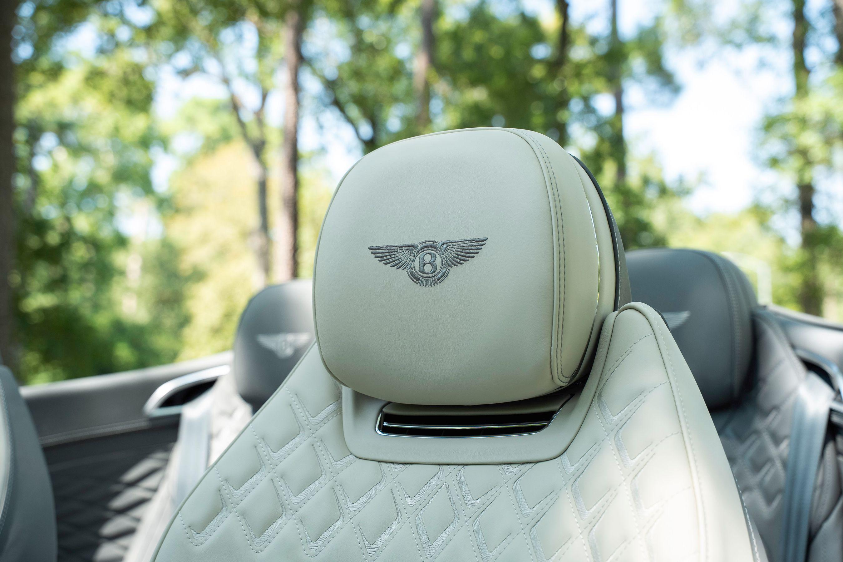 2026 Bentley Continental GTC Azure - Photo 22