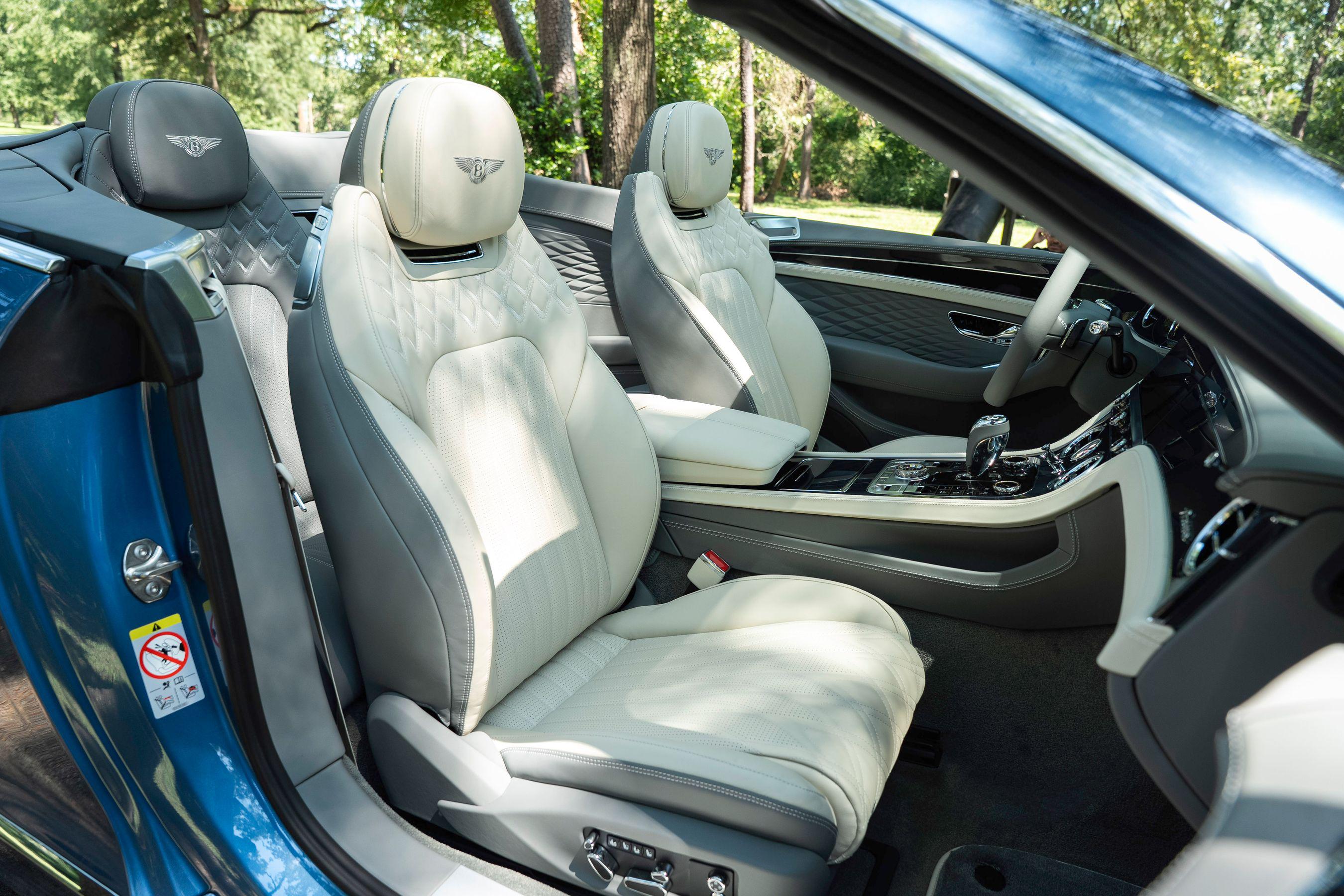 2026 Bentley Continental GTC Azure - Photo 57