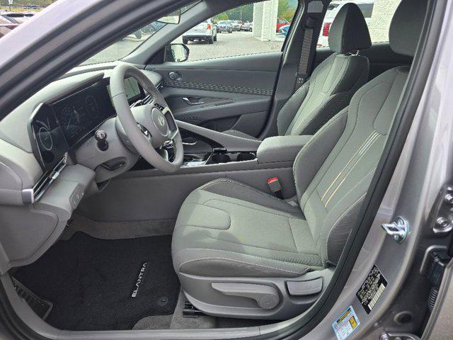 2025 Hyundai Elantra Blue - Photo 8