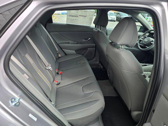 2025 Hyundai Elantra Blue - Photo 10