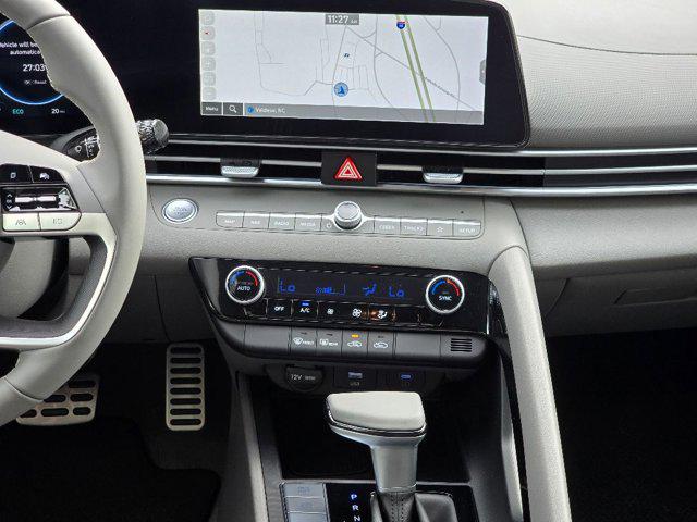 2025 Hyundai Elantra Blue - Photo 14