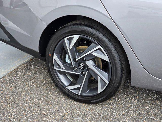 2025 Hyundai Elantra Blue - Photo 28