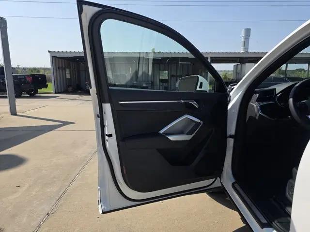 2025 Audi Q3 Premium 45 TFSI S line quattro Tiptronic