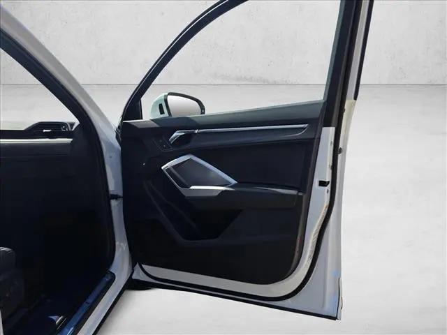 2025 Audi Q3 Premium 45 TFSI S line quattro Tiptronic