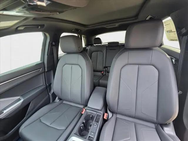 2025 Audi Q3 Premium 45 TFSI S line quattro Tiptronic
