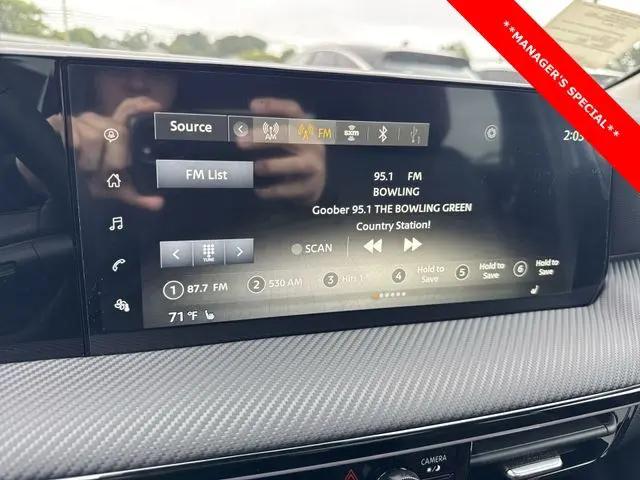 2025 Nissan Kicks SR Intelligent AWD