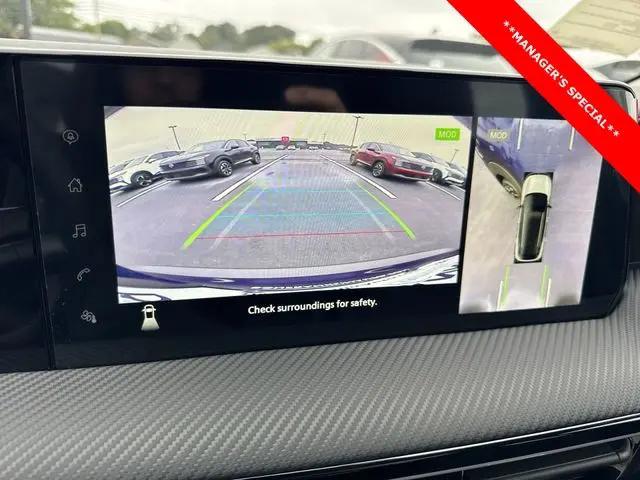 2025 Nissan Kicks SR Intelligent AWD