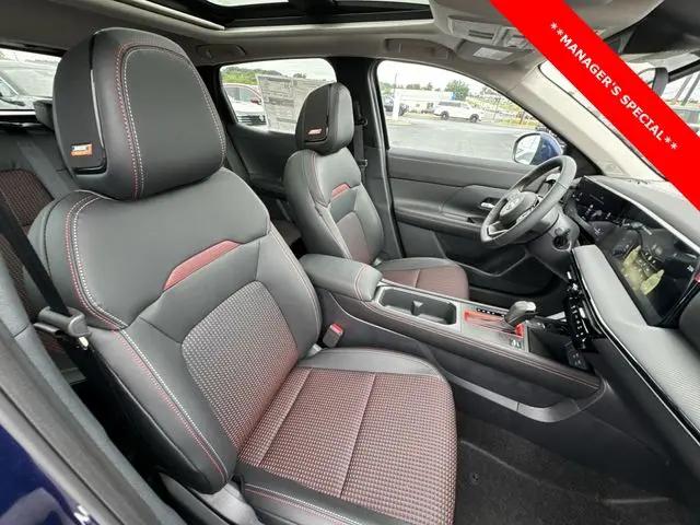 2025 Nissan Kicks SR Intelligent AWD