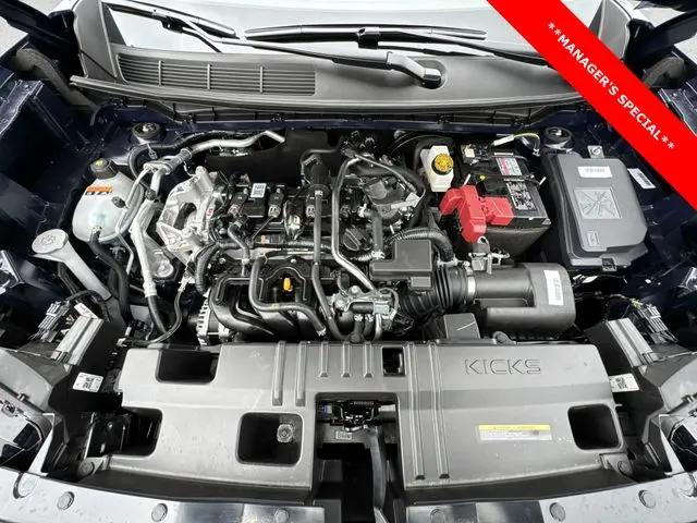 2025 Nissan Kicks SR Intelligent AWD