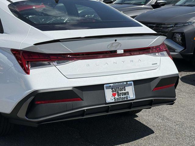 2025 Hyundai Elantra Blue - Photo 10