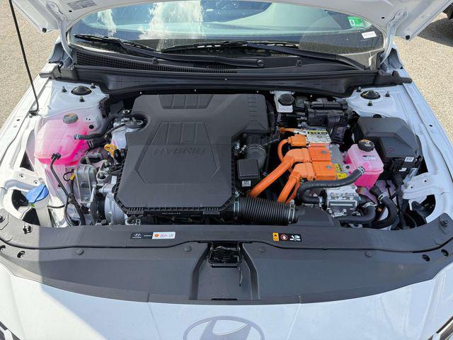 2025 Hyundai Elantra Blue - Photo 12