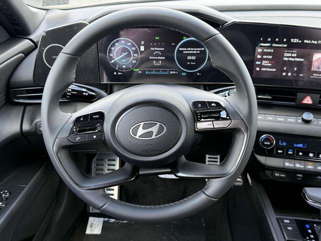 2025 Hyundai Elantra Blue - Photo 17
