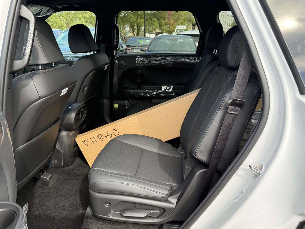 2026 Hyundai Palisade XRT Pro - Photo 14
