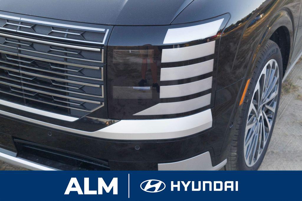 New 2026 Abyss Black HYUNDAI Calligraphy FWD image 10