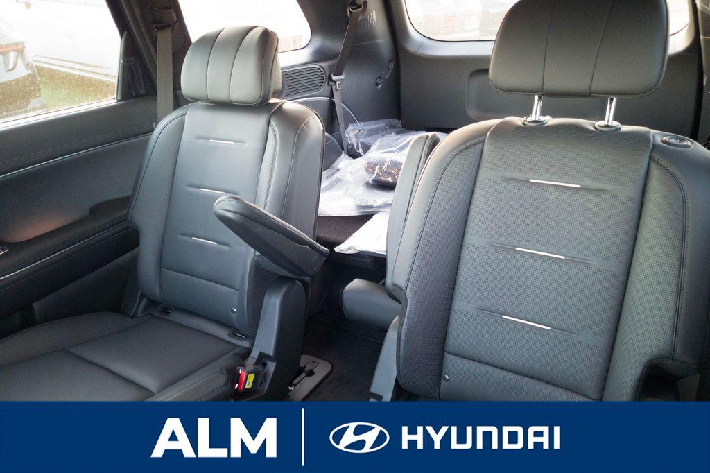 New 2026 Abyss Black HYUNDAI Calligraphy FWD image 15