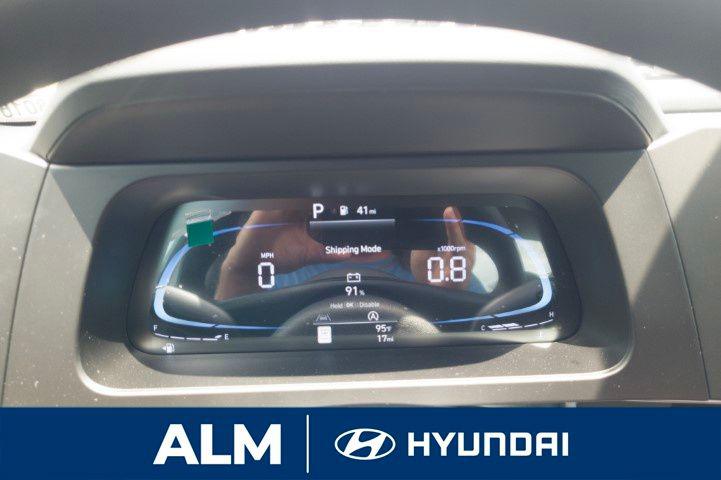 2025 Hyundai Elantra SE photo 21