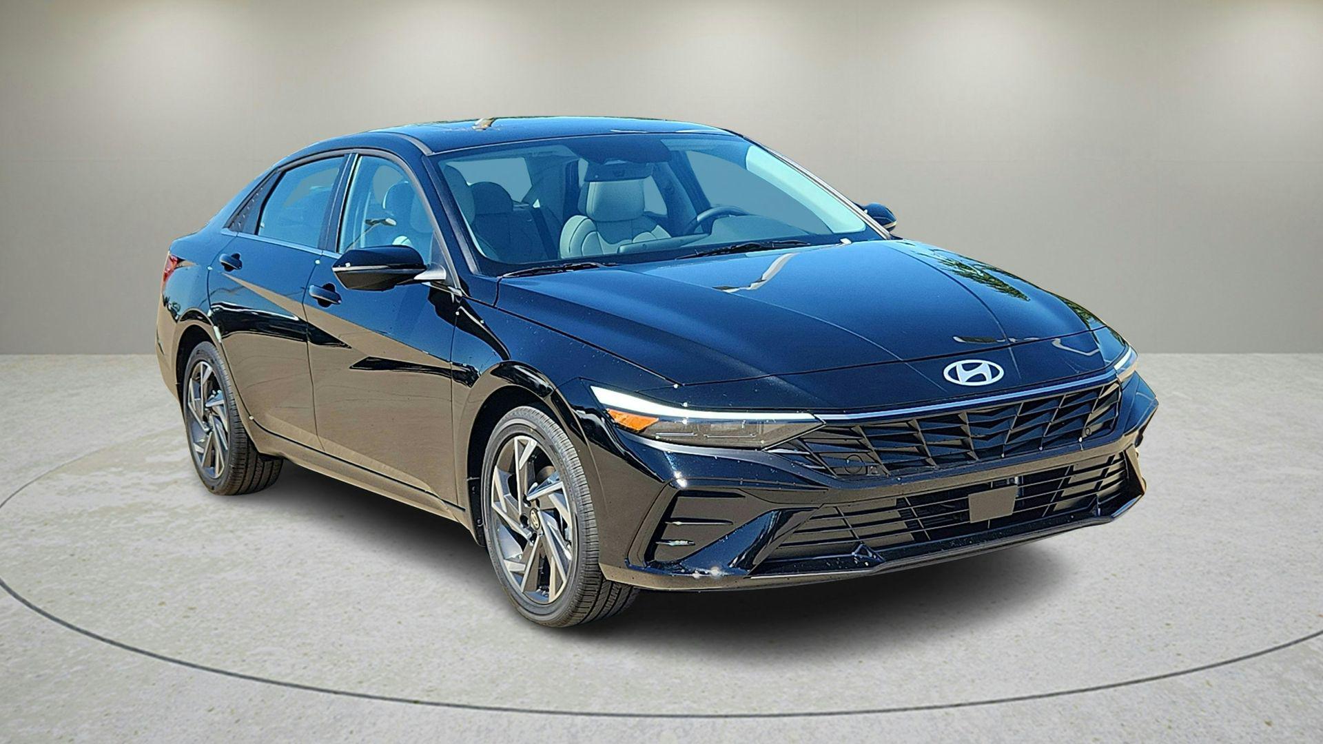 2025 Hyundai Elantra Hybrid Limited