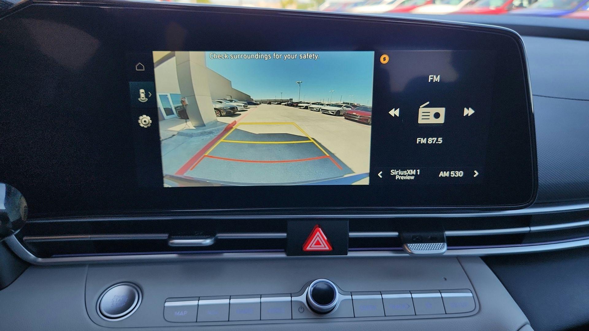 2025 Hyundai Elantra Limited - Photo 21