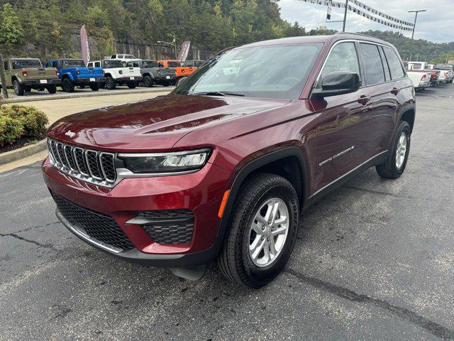 2025 Jeep Grand Cherokee Laredo 4x4 2025 Jeep Grand Cherokee Laredo 4x4