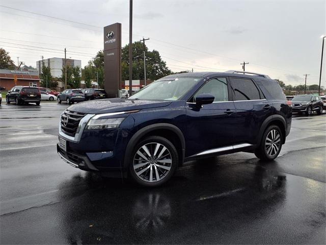 2022 Nissan Pathfinder Platinum 4WD